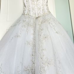 New Wedding Dress! Never Worn!