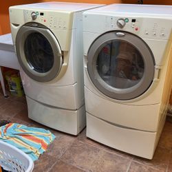 Whirlpool Gas Dryer 200$