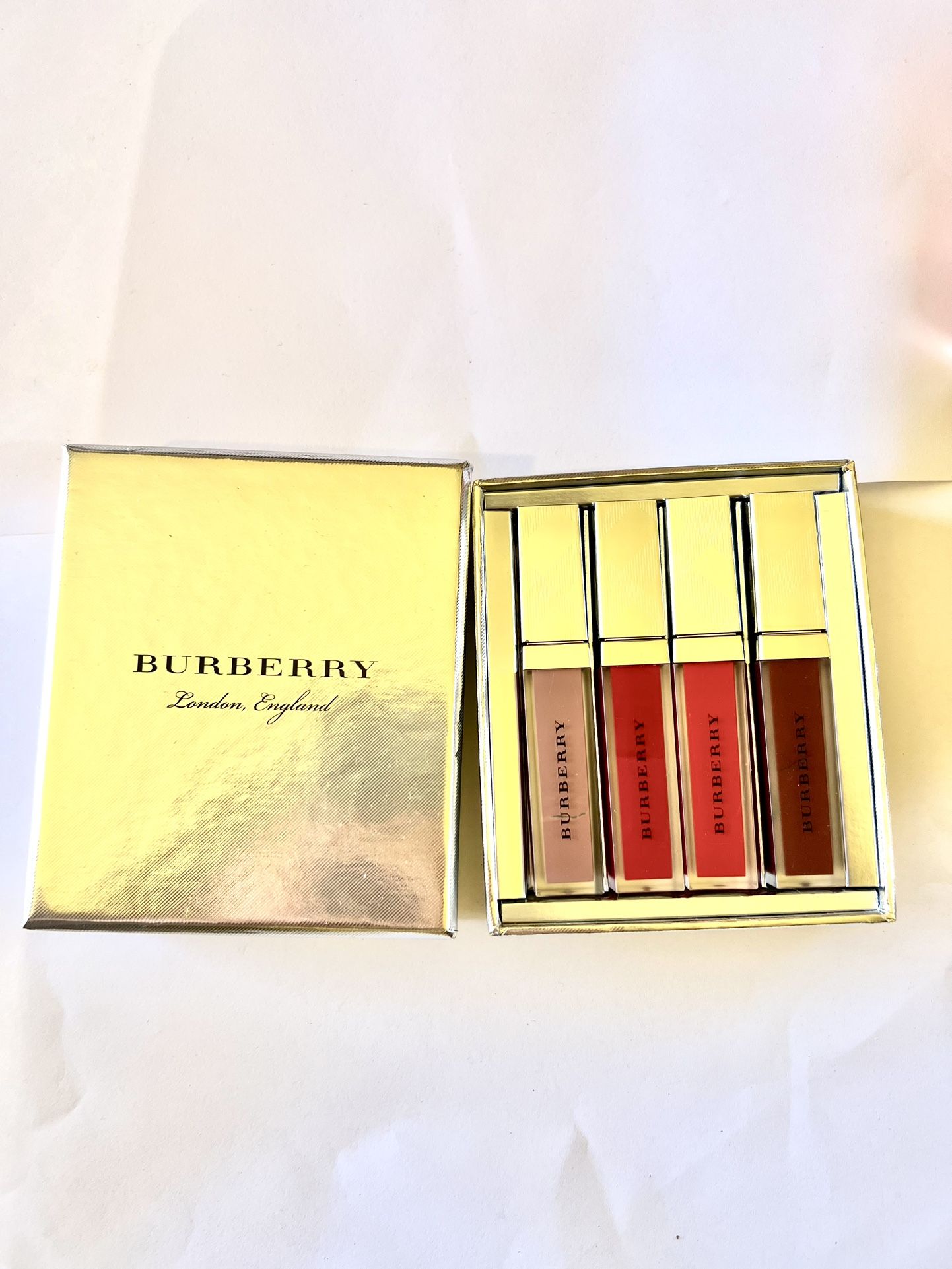 Burberry Liquid Lip Velvet Whipped Lip Cream Oxblood Magenta 4 mini Set NIB