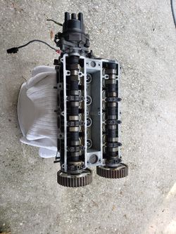 Suzuki Samurai Swift Gti 1.3 Cyclinder Head Twin Cam Sidekick Geo