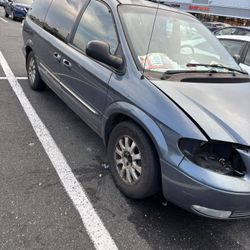 2002 Chrysler Town & Country
