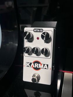 Karma MTN-10 Distortion Guitar Pedal