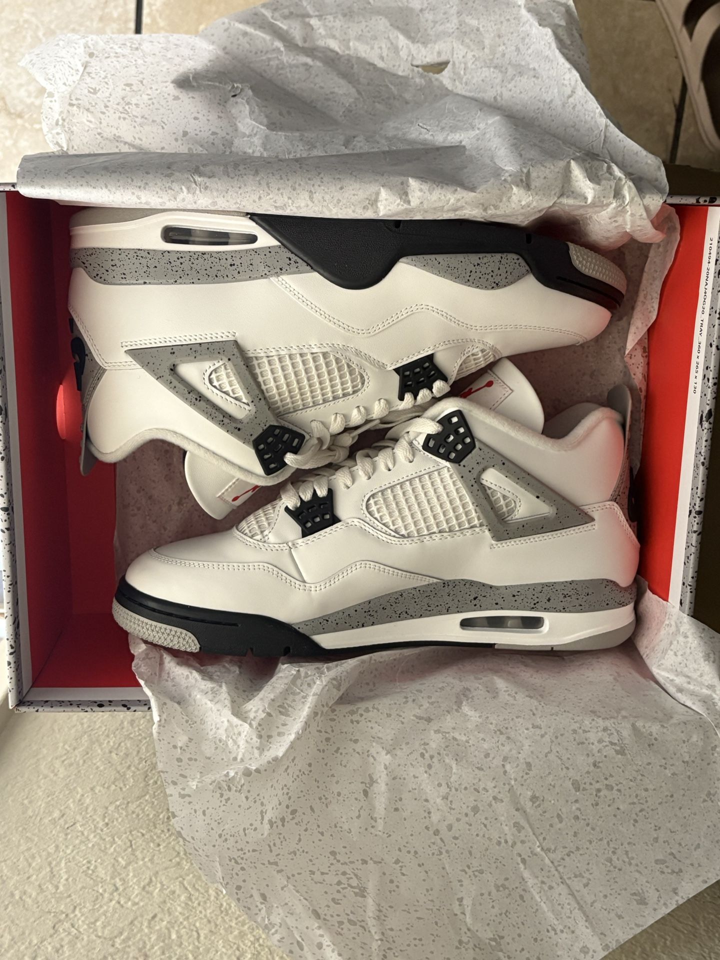 Jordan 4 White Cement Size 11.5 VNDS