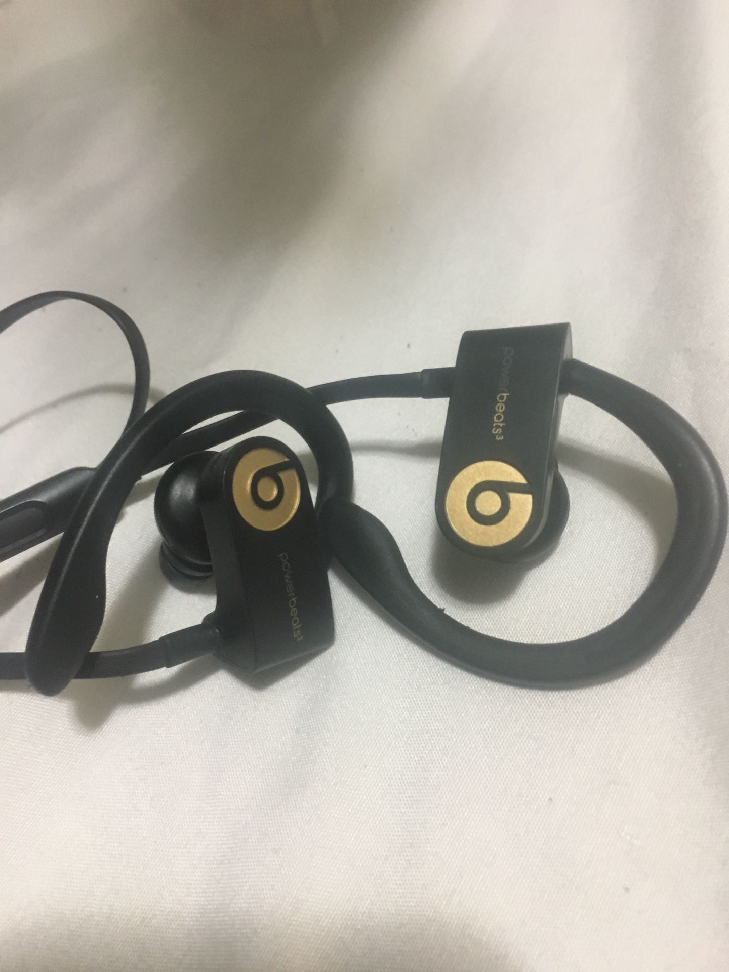 Powerbeats 3