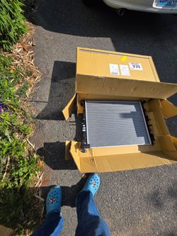 NEW radiator Hyundai sonata 2011