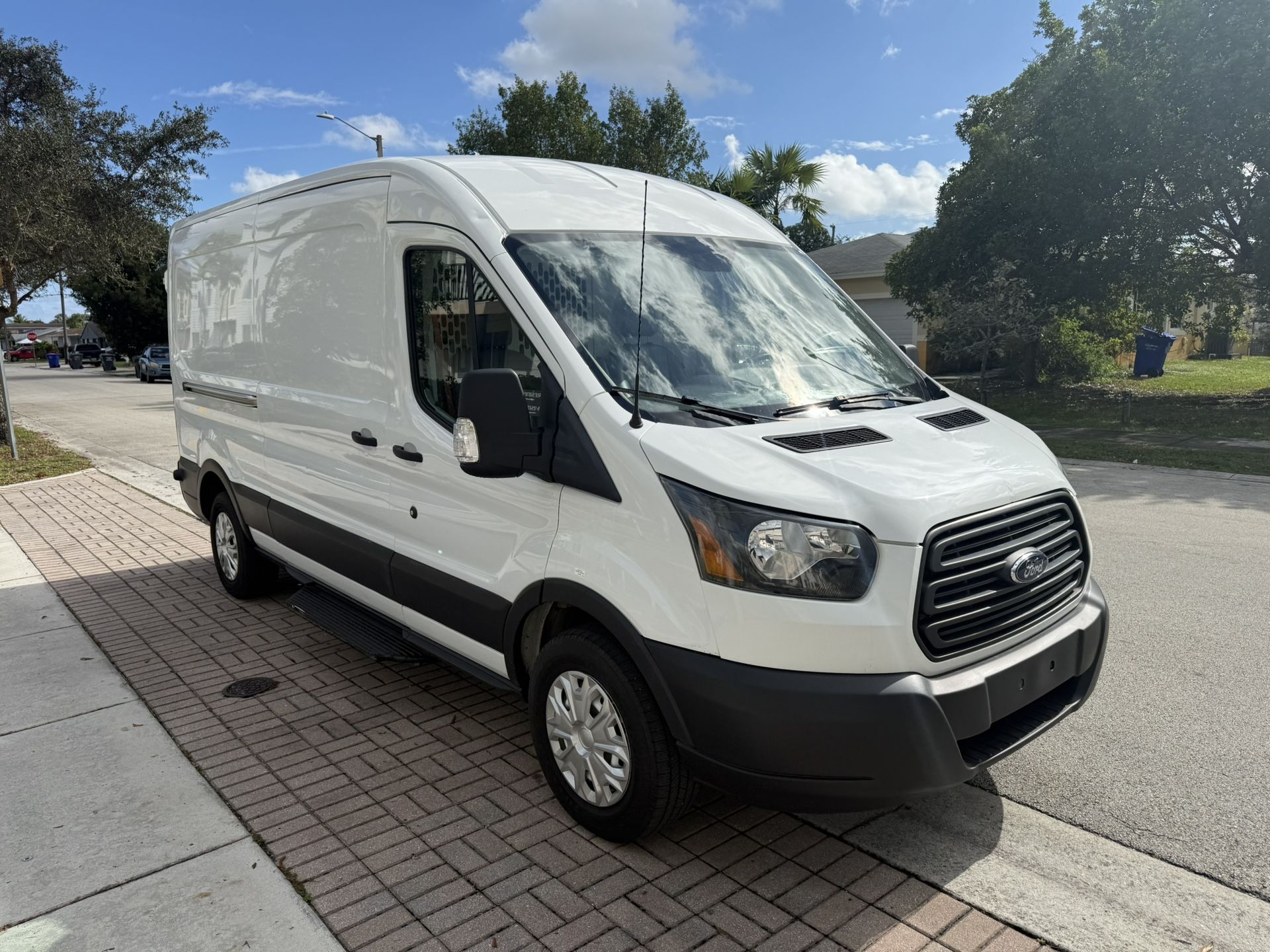 2019 Ford Transit-250