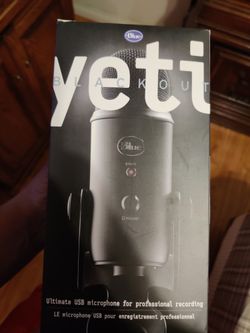 Blue Yeti USB Microphone and Pop Filter