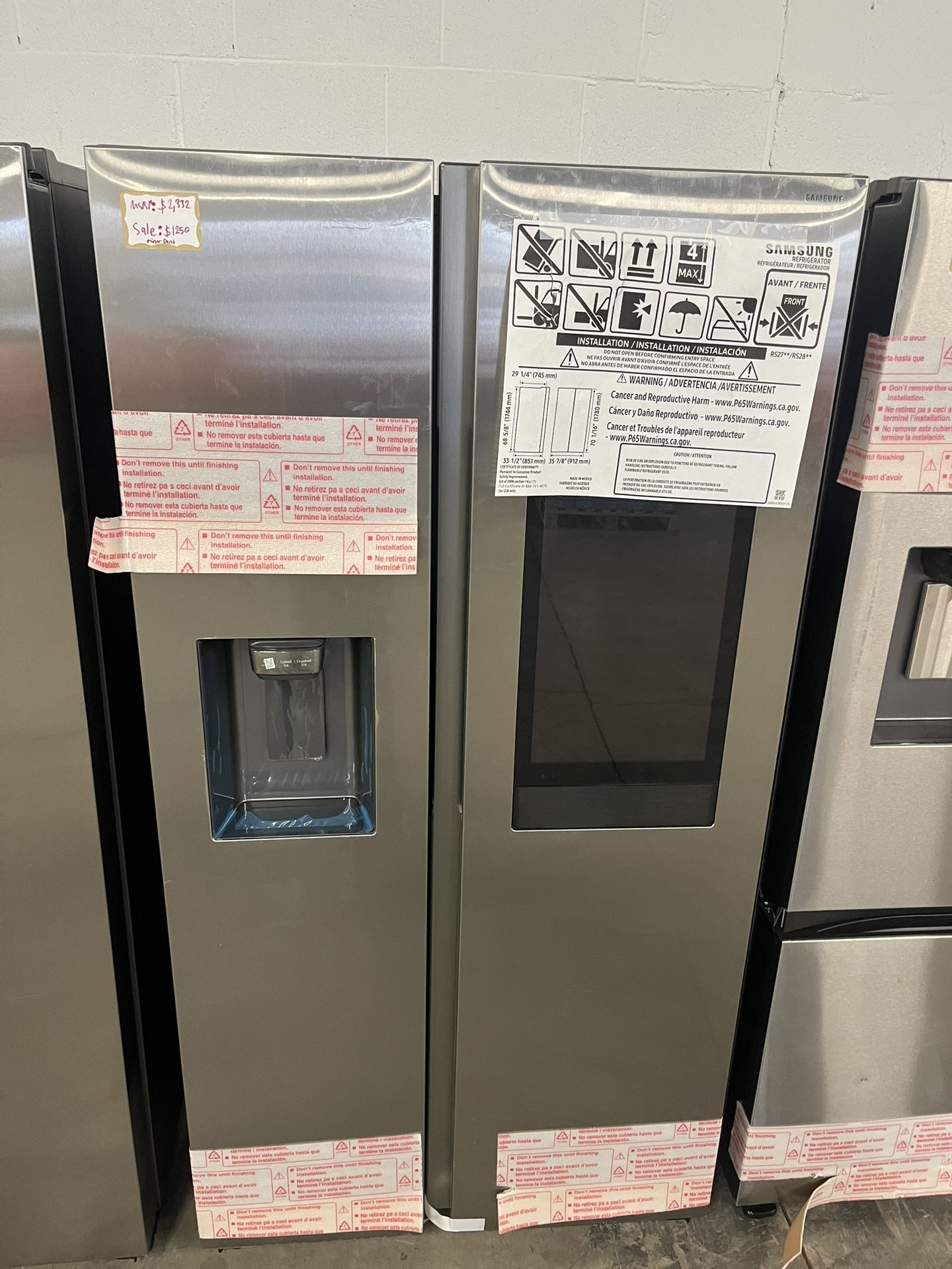 Brand new (minor dent shown) Samsung Refrigerator with Family Hub Screen ⬇️