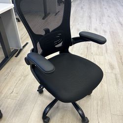 Office Chairs (13 Available)