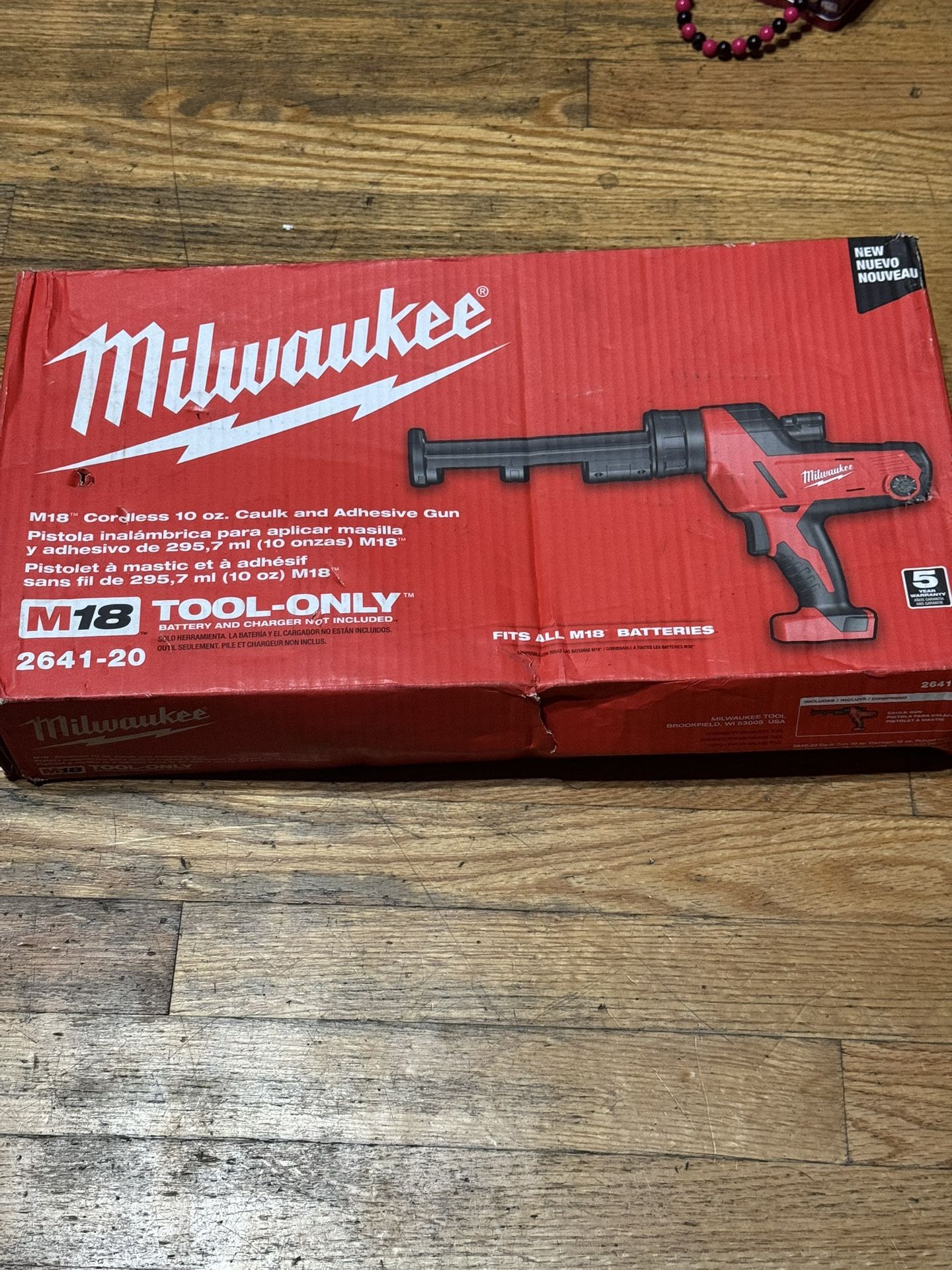 Milwaukee Caulk Gun