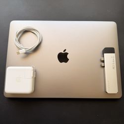 MacBook Pro 2020 13-inch - Space Gray - Like New - Hub & Charger Included
