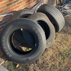 4 General Grabber 265/70/18 Tires