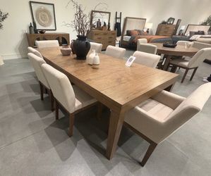 7 piece Solid wood Diningroom set ( Modern Home Furniture)