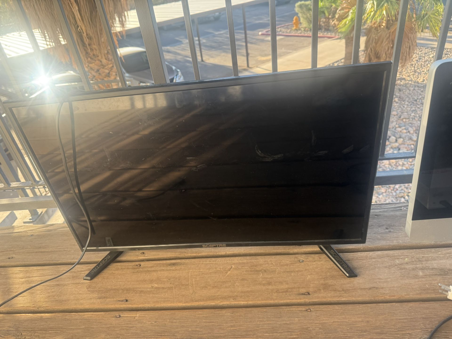 Flat Screen 