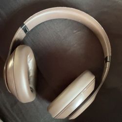 Beats Studio Pros Wireless Head Phones