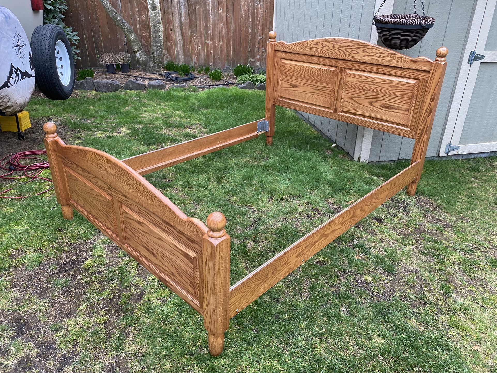 Queen Bed- Wood Frame & Box Spring 