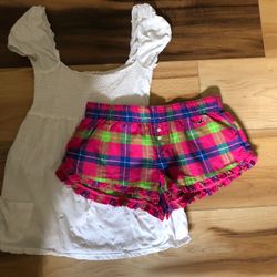 Womans Small Hollister Shorts / White 100%cotton Shirt