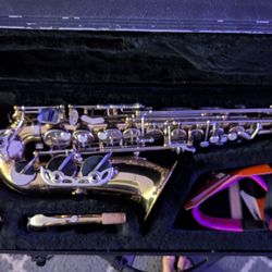 Saxophone 