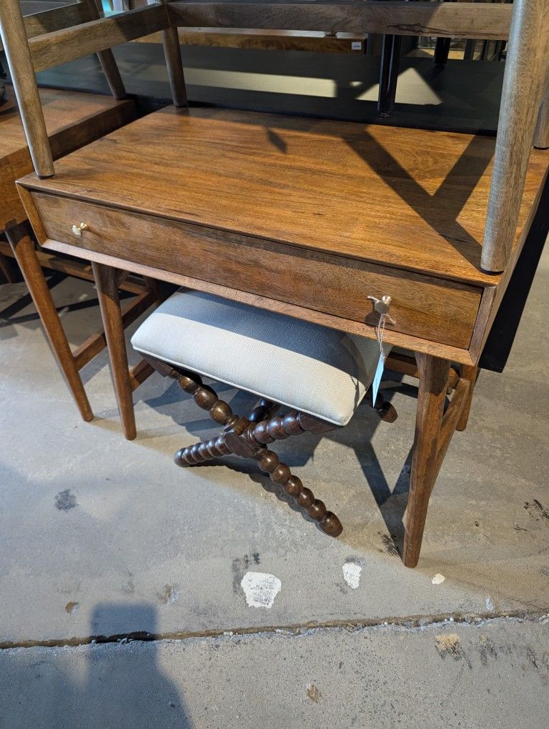 Astoria Mango Wood Desk