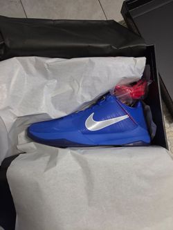 Kobe 5 Dodgers size 10.5m