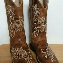 Shyanne Emroidered Genuine Leather Boots