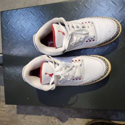 Jordan 3 Retro White Cardinal Red Cement 88 Size 8 Excellent Condition Men