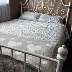 queen iron bed frame 