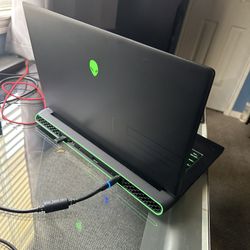 Alienware laptop 3080 I7-11800H 360Hz 32 GB