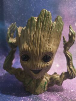 Marvel's Groot Flowerpot Gift For Kids Flower Pot Planter AWESOME CONDITION