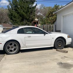 2003 Ford Mustang