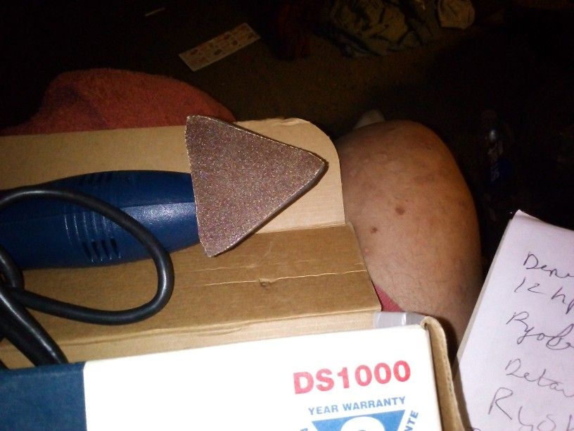 I Ryobi1000 Finishing Sander