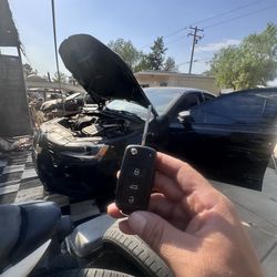 Car keys/Fobs/Llaves de Autos