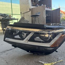 Headlights For Volkswagen Atlas 