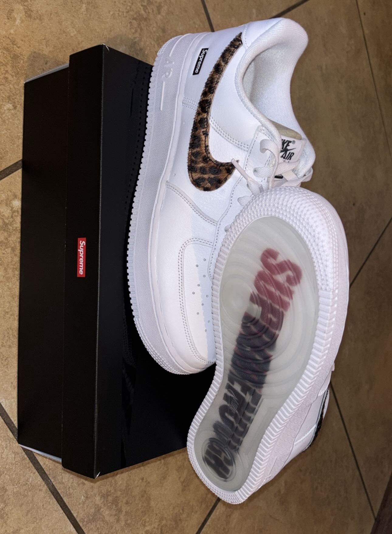 Supreme AF1
