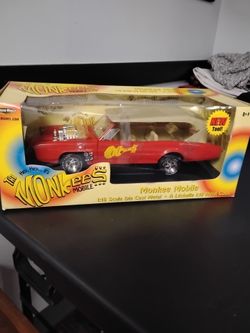 American Muscle Monkee Mobile 1:18 Scale Diecast New in Original Box
