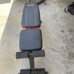 Weight Bench / Dumbbell.      80 Dollars 