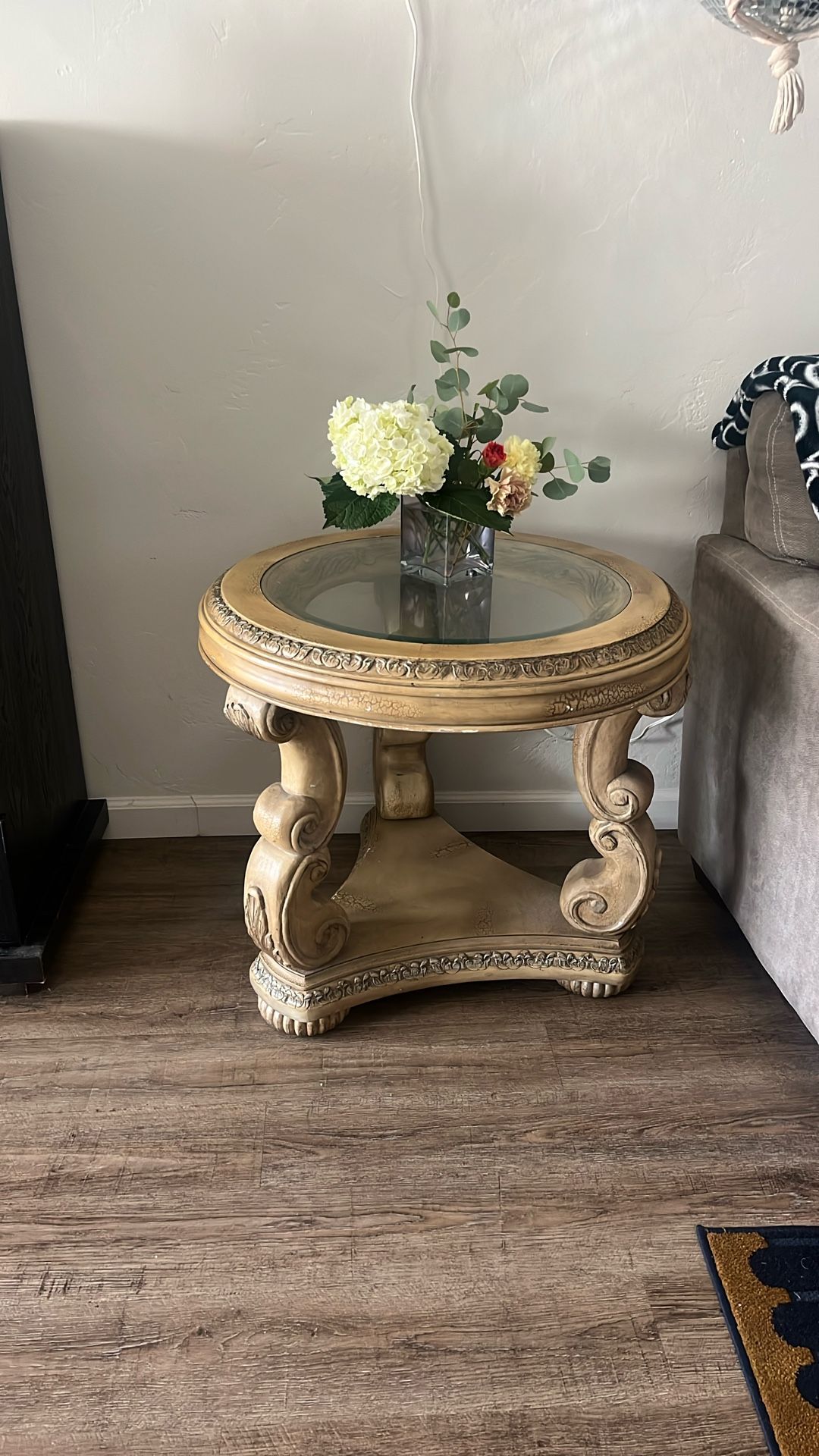 Accent Table