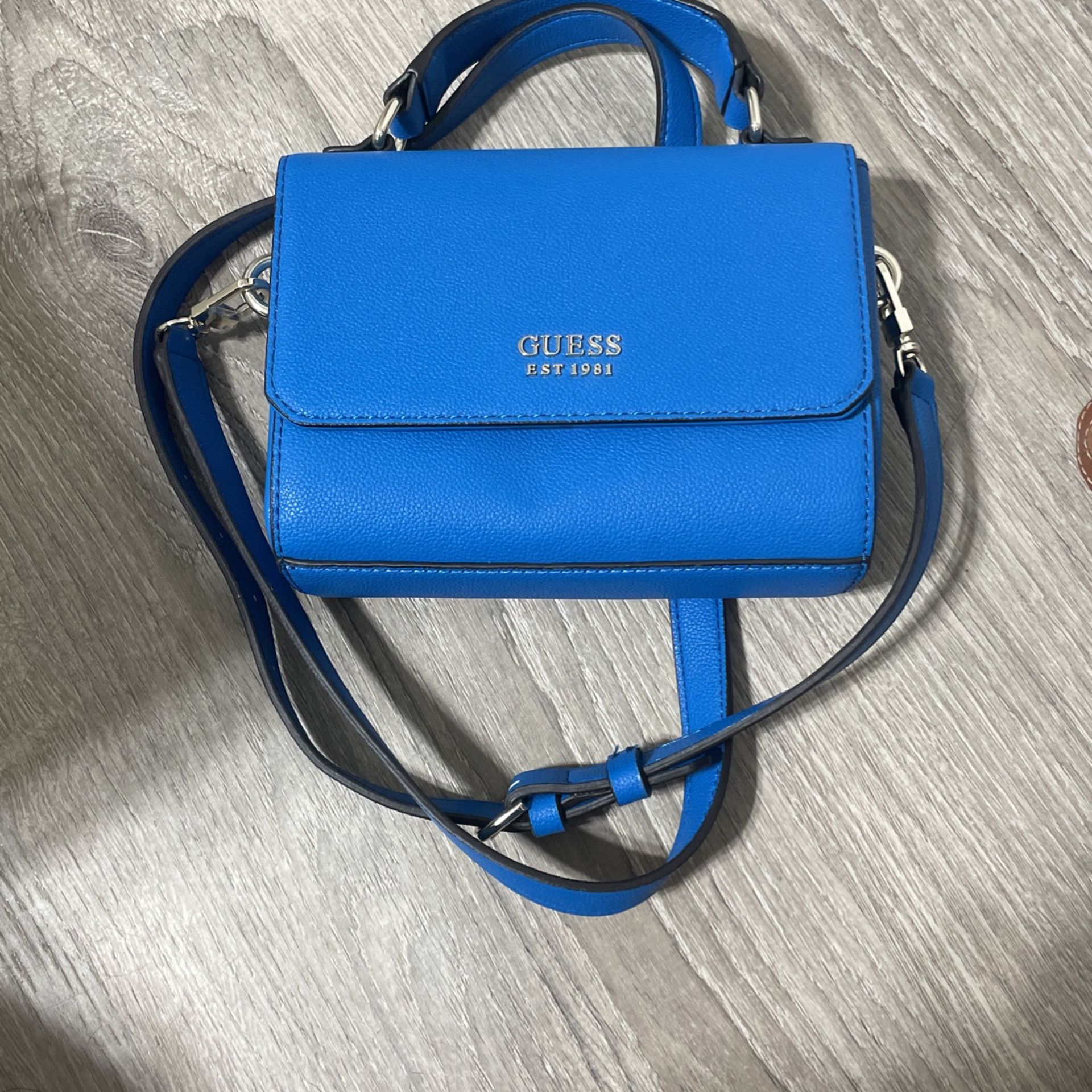 GUESS HANDBAG