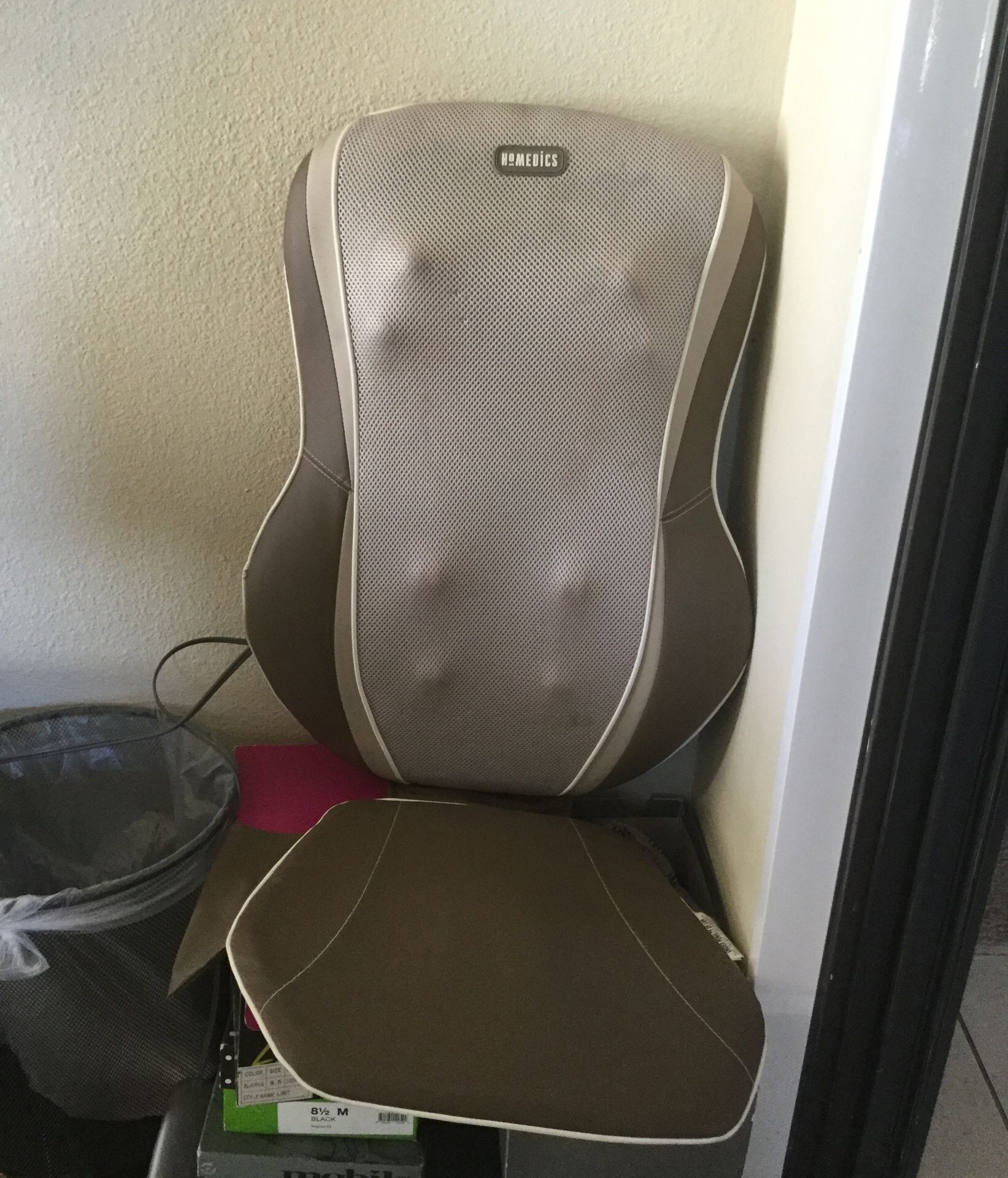 Back chair massager in excellent condition