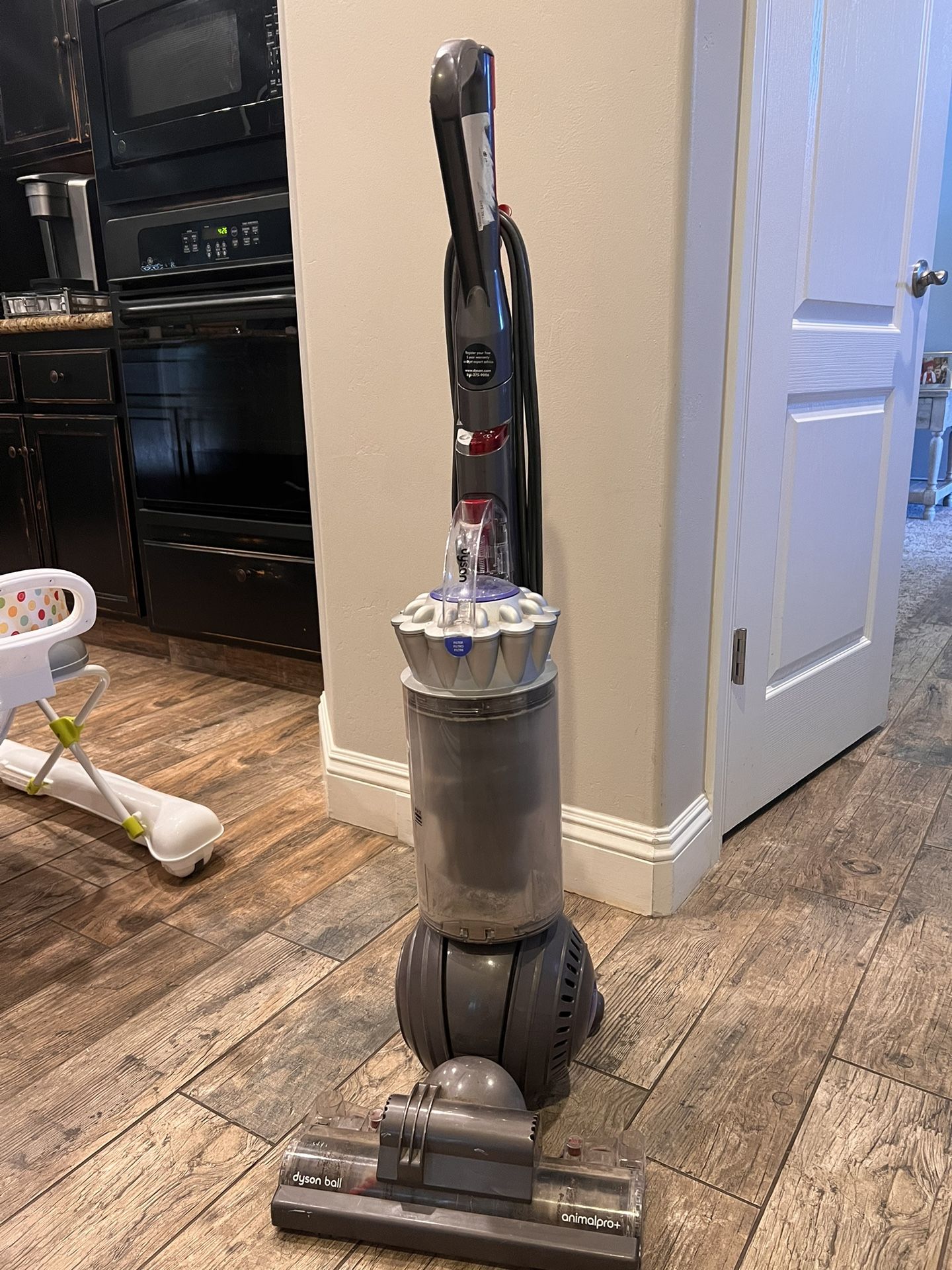 Dyson Vacuum for Sale in Bakersfield, CA OfferUp