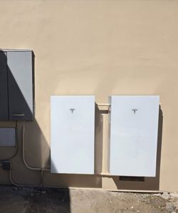 Tesla Powerwall3 with Backup switch....