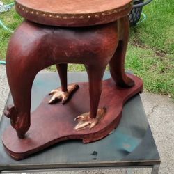 Small Table/ Plant Stand/ Home Decor 