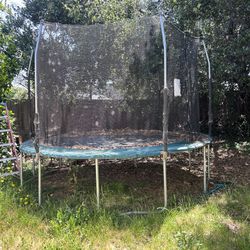 10ft Trampoline Great For The Kids 