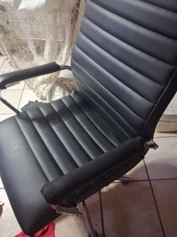 Leather desk swivel chair