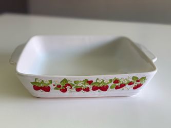 Vintage Action Japan Strawberry Stoneware Casserole Baking Dish