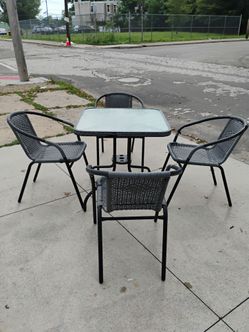 Black Iron & Gray wicker Patio Set