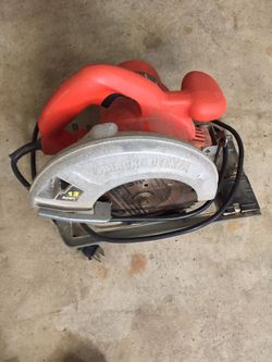 Circular saw with guide laser