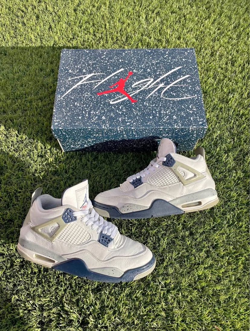 midnight navy jordan 4