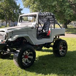 Toyota Land Cruiser Fj40   $8500.00
