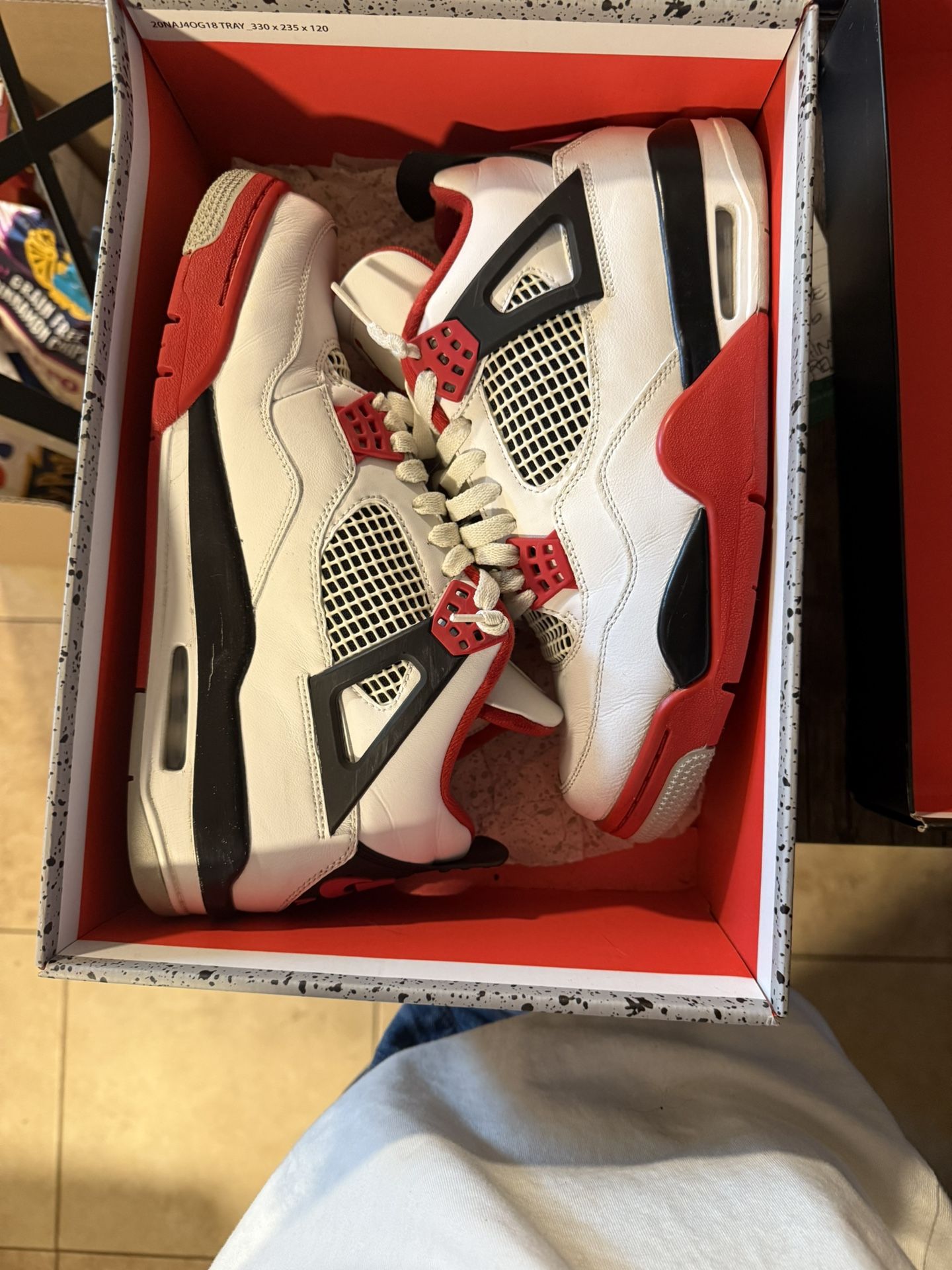 2 Jordans, 1 Dunk (Best price)